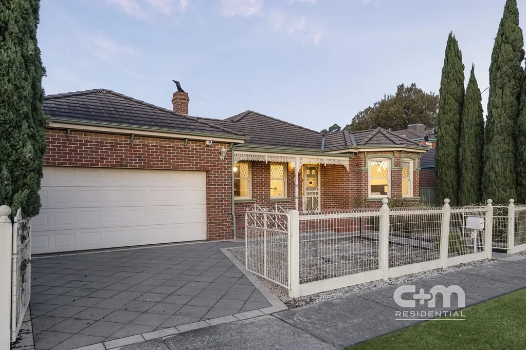 Oak Park 3房 Federation Elegance Meets Family Living Federation Elegance Meets Family Living