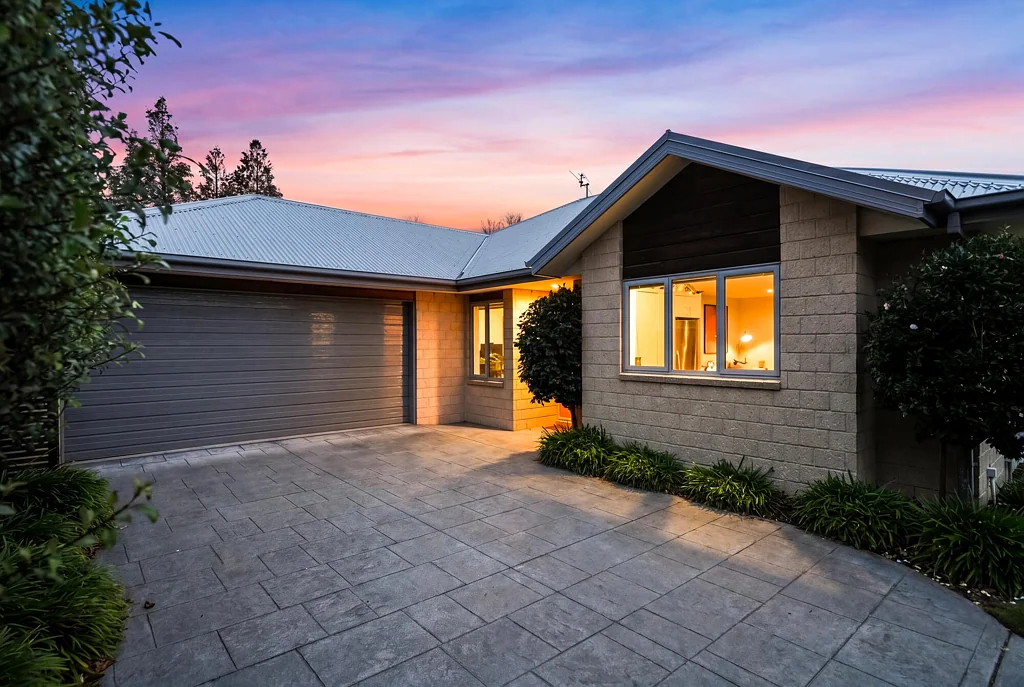 Northwood 3 Bedroom Sun-Soaked Simplicity