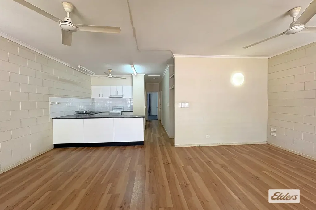 2 bedroom Unit with a lovely courtyard.