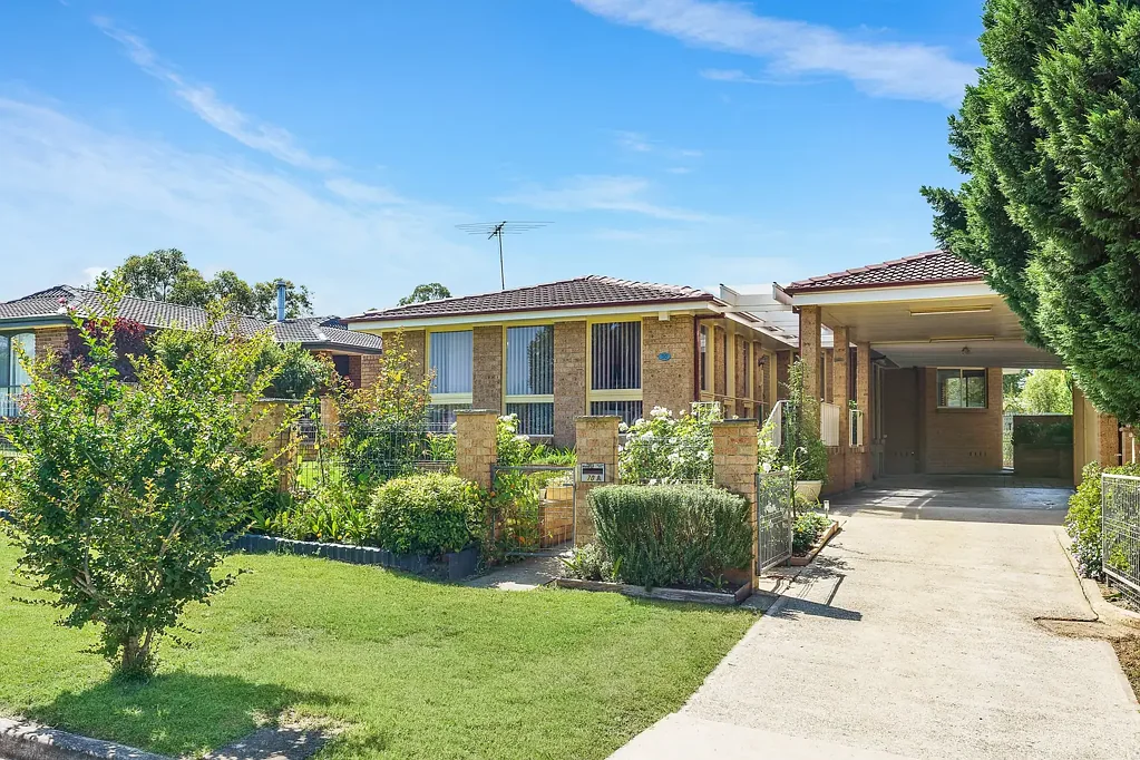 Richmond 3 Bedroom PEACEFUL LOCATION WITH A GREAT OUTLOOK - THIS IDEAL FAMILY HOME OFFERING FLEXIBLE DUAL LIVING OPTIONS, GREAT ENTERTAINING SPACE AND POTENTIAL ALLROUND