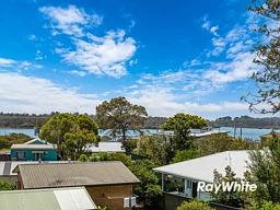 10 Jennifer Place, Moruya Heads