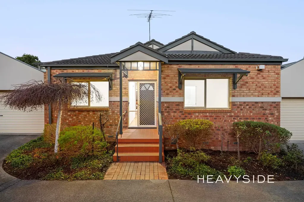 2/18 Cornell Street, Camberwell, VIC 3124
