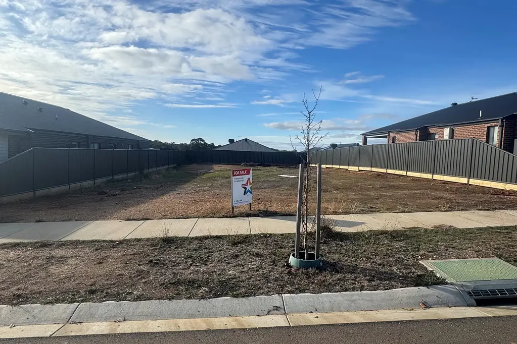 Maryborough Prime Court Opportunity Awaits- Fully Fenced