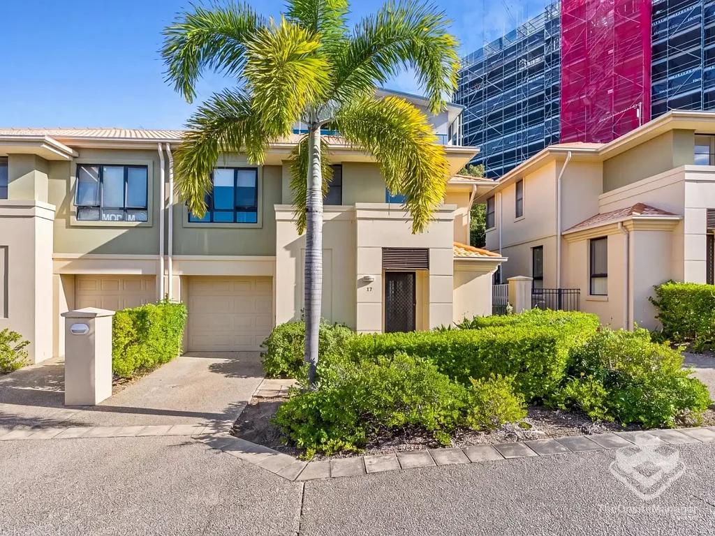 Three-bedroom townhouse for rent