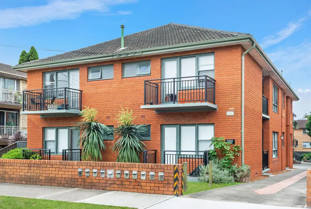 Spacious Two-Bedroom Apartment in a Convenient Five Dock Location