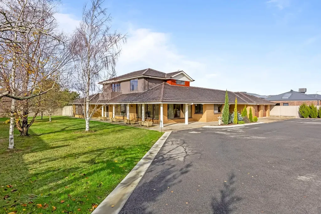 Delacombe 6침실 Spacious Family Living with Exceptional Outdoor Entertaining