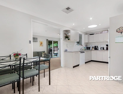 68 Bogalara Road, Old Toongabbie, Parramatta (Northwest suburbs), 4 phòng ngủ, 2 phòng tắm, House