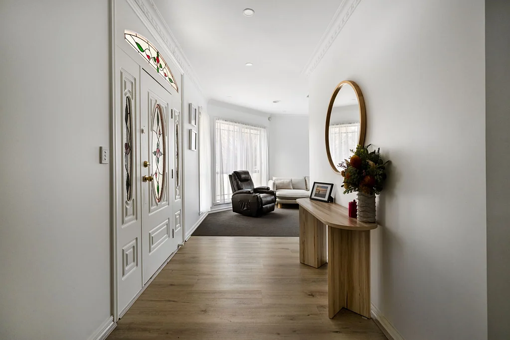 Hillside 4બેડરૂમ Family Living with Space to Gather and Entertain