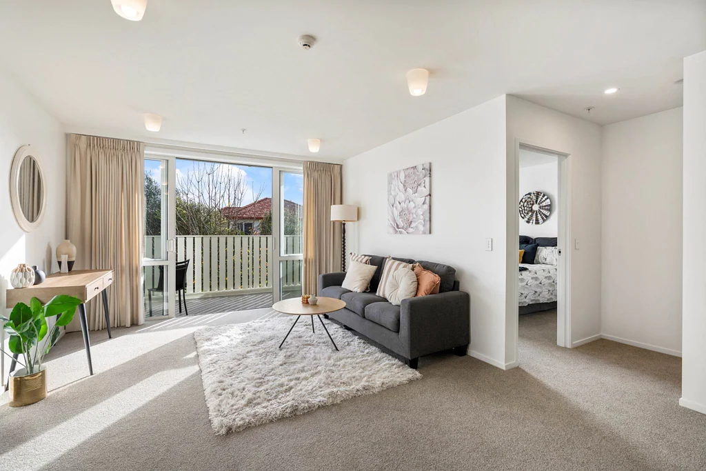 Henderson 2房  Apartment living for over 55's