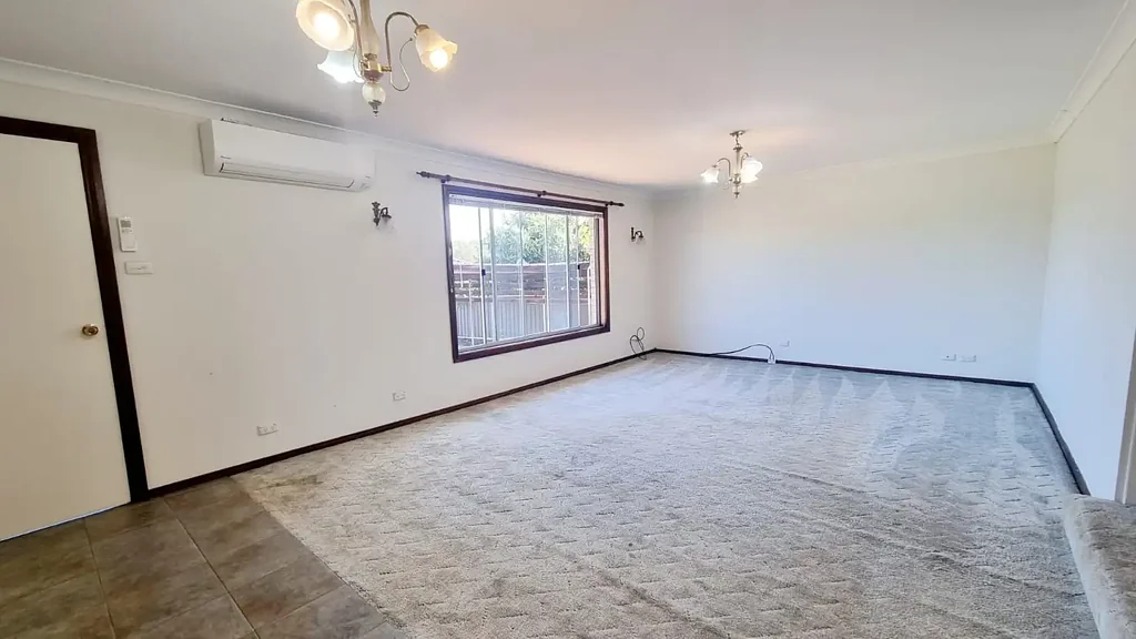 This is an amazing opportunity with 3 bedrooms and a bathroom