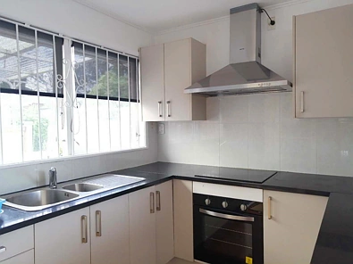 Newly renovated 3 bedrooms and 1 bathroom with great settings in Glendene.