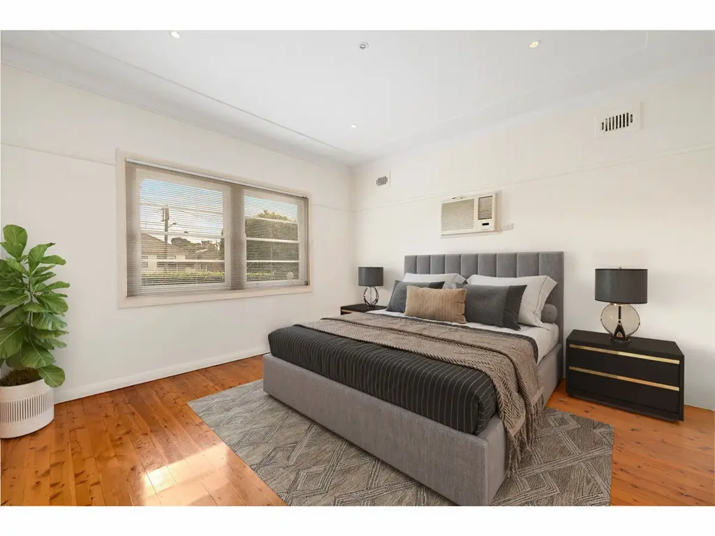 CHARMING TWO BEDROOM RESIDENCE IN FAMILY-ORIENTED NEW LAMBTON