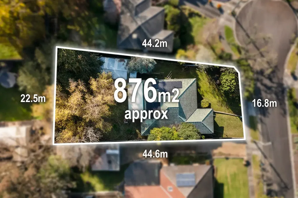 Croydon North 3 Slaapkamer RENOVATORS DELIGHT IN A PREMIUM COURT - SALE BY SET DATE 21TH JULY 2026