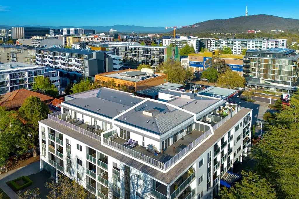 Braddon 3ਬੈੱਡਰੂਮ Top Floor with North-Facing Views over Haig Park