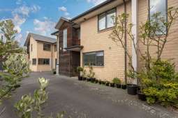 15B Burdale Street, Riccarton