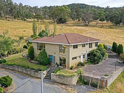 222 Black Hills Road, Black Hills
