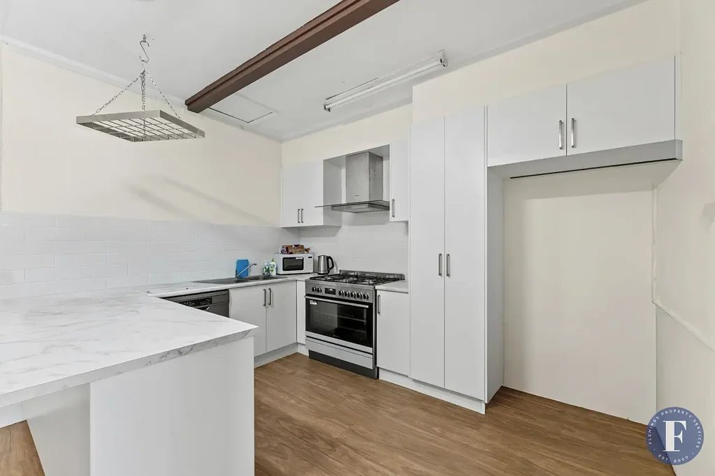 Cootamundra 3部屋 Neat Home with Renovated kitchen and Reliable Returns