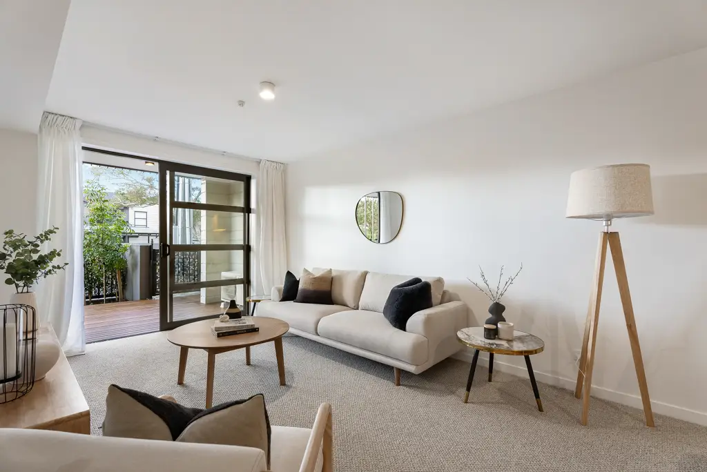 Mount Albert 2 Bedroom Brand New, Style, Location plus!