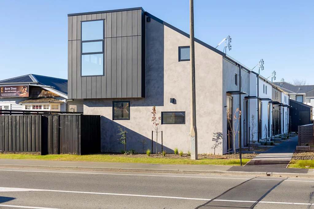 Riccarton 1房  Smart Investment Made Easy - Opposite Westfield Mall