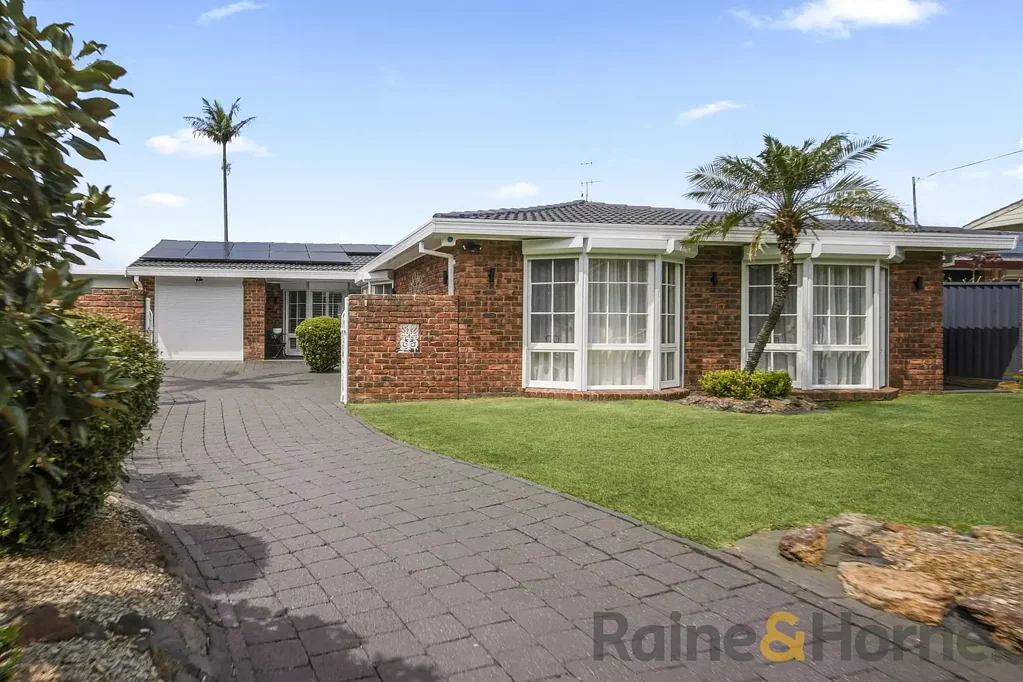 7 Richmond Close, St Johns Park, NSW 2176