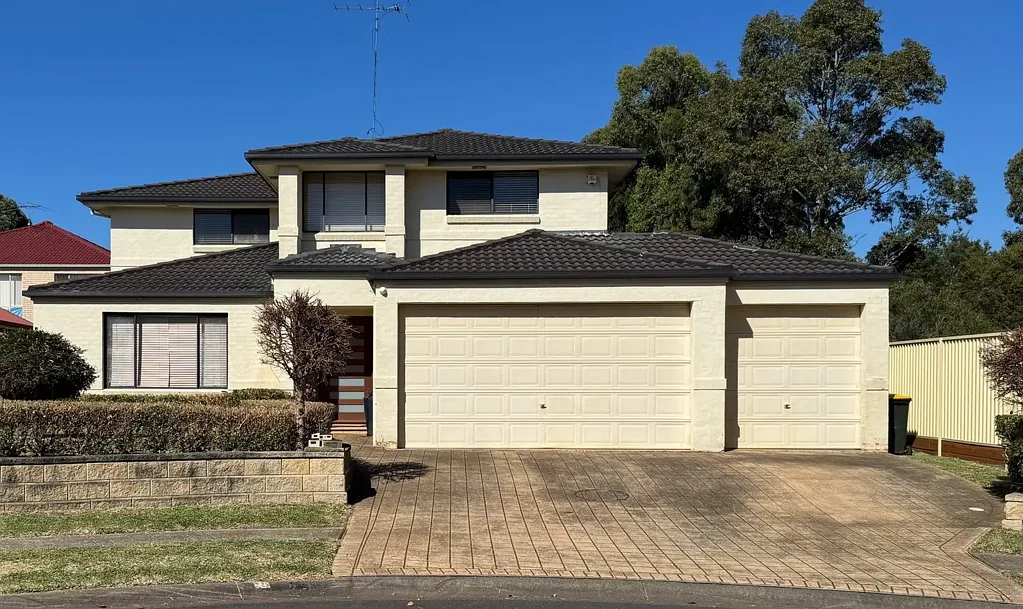 OPEN SATURDAY 9.30AM 
 Stunning Family Home