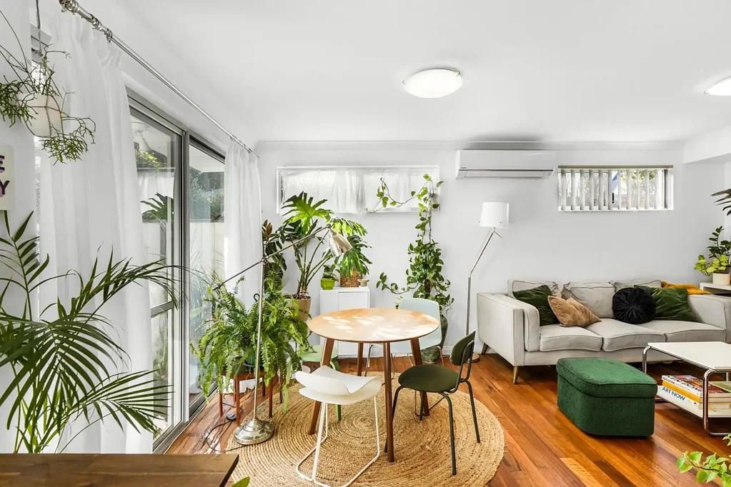 Scarborough 1ห้องนอน Parkside in a Prime Scarborough Pocket