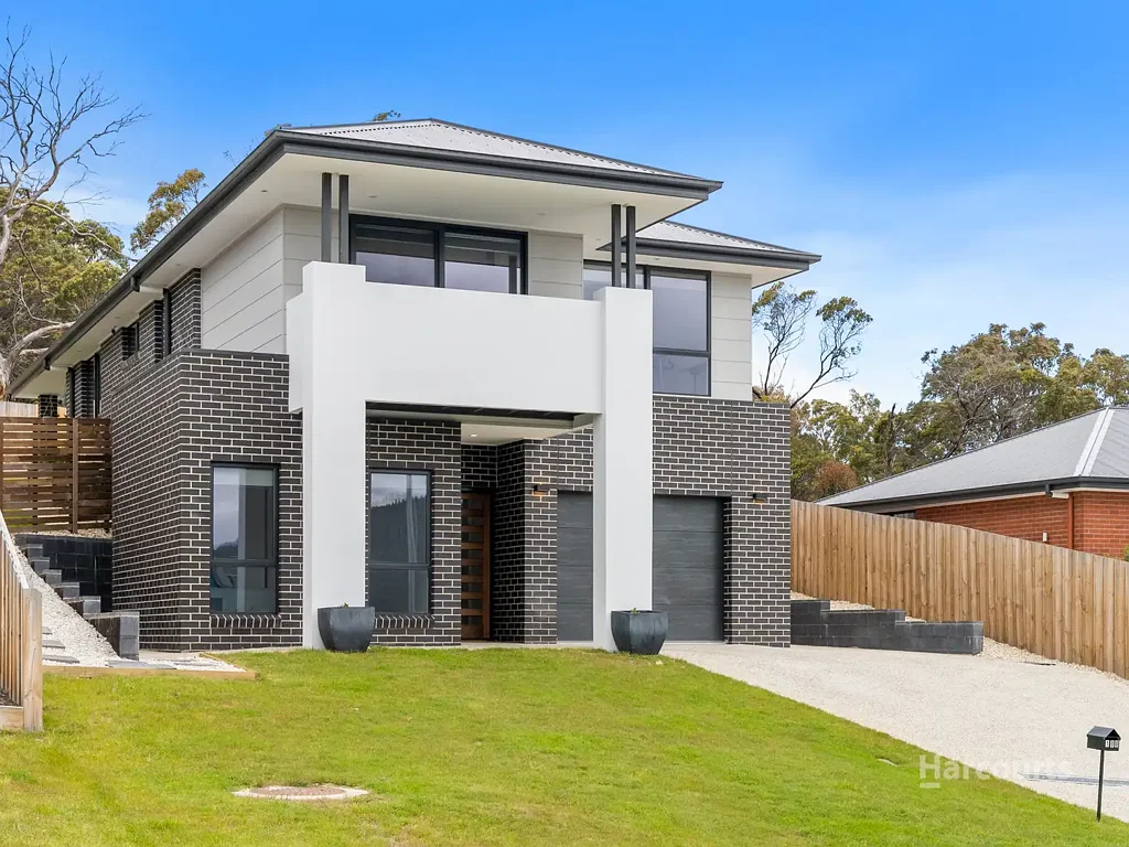 Risdon Vale 3ห้องนอน Sophisticated modern living in capital growth hot-spot