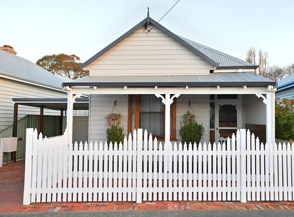 East Bunbury 2 Bedroom Stunning Character Gem in Prime Location