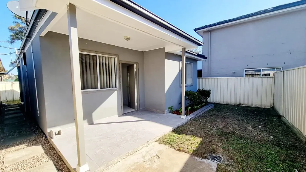 2-Bedroom Granny Flat Close to Amenities