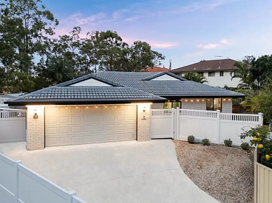 Wishart 5房 Wishart Primary & Mansfield High 学区内翻新 5 卧室单层住宅！ RENOVATED 5-BED LOWSET IN WISHART PRIMARY & MANSFIELD HIGH CATCHMENT!
