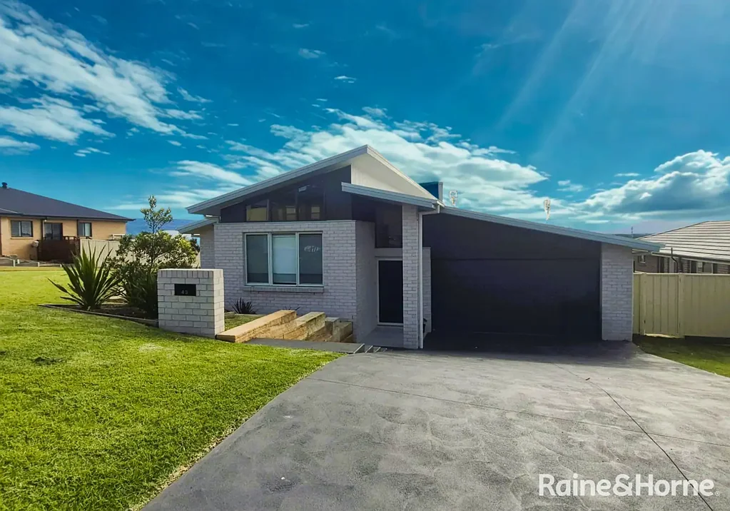 Modern Living in Desirable Location