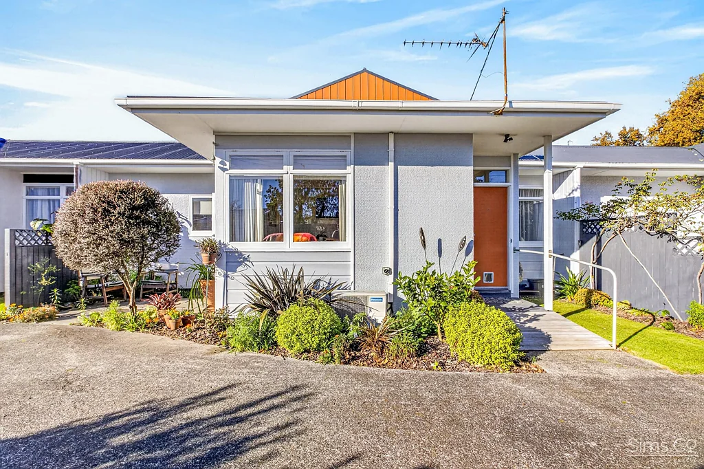 Wanganui East 2 Bedroom Sunshine, Simplicity & Easy Living