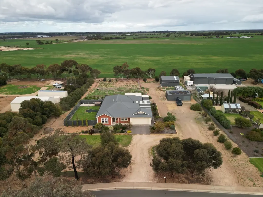 19 Jendarra Court, Swanport, SA 5253