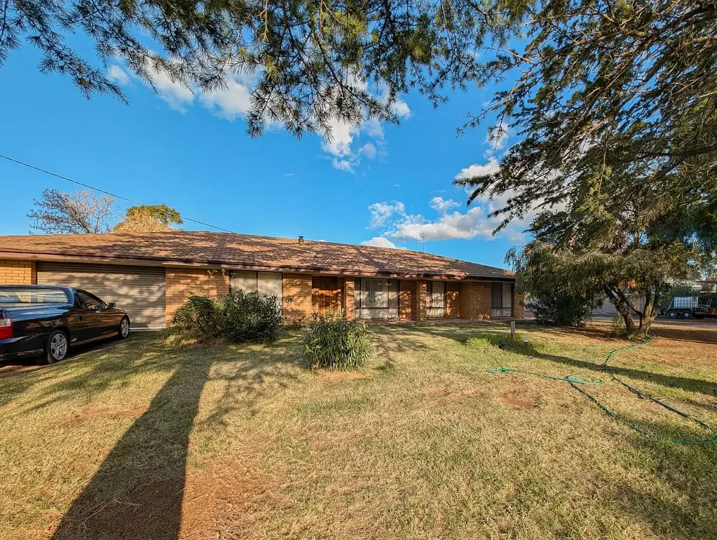 Kerang 4Moenga Close to Shopping Centre – Prime Residential Location