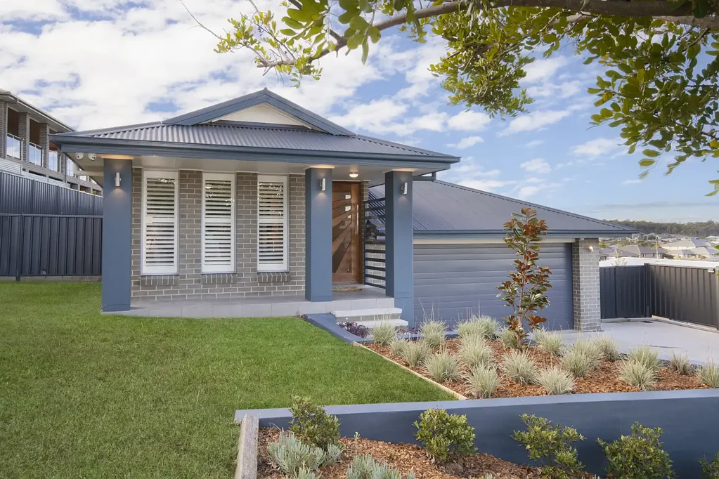 Cameron Park 4chambre Elevated Split-Level Living with Space, Style & Versatility in Sought-After Cameron Park