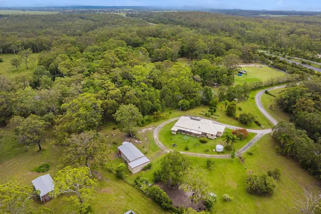 Woodburn  Lifestyle Property Close to Woodburn