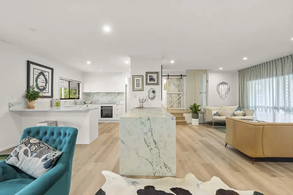 Helensvale 4બેડરૂમ A Private Family Sanctuary Made for Entertaining