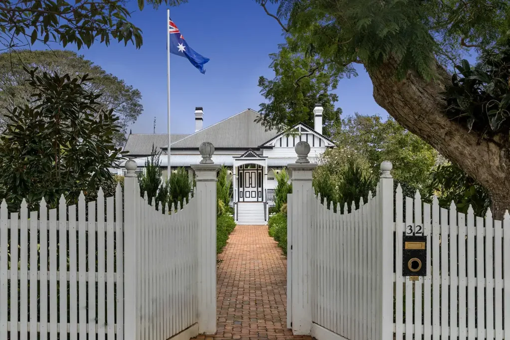 Rangeville 5 Bedroom “Endlich” A Landmark Federation Queenslander of Scale, Character & Prestige