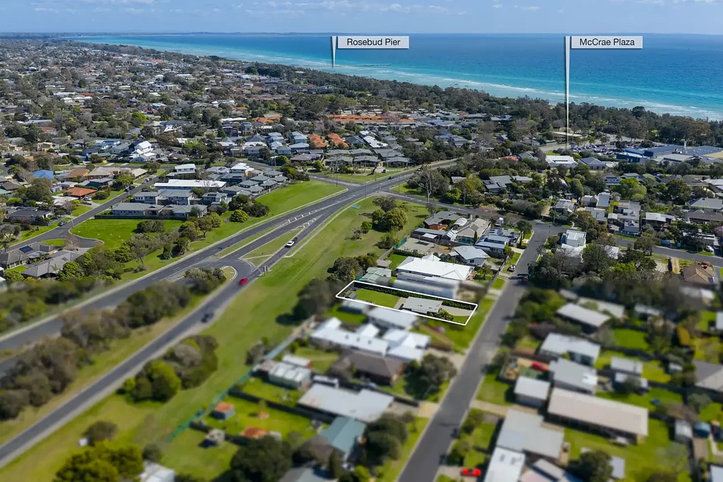 Mccrae 3Moenga Just Steps To McCrae Beach - Development Potential (STCA)