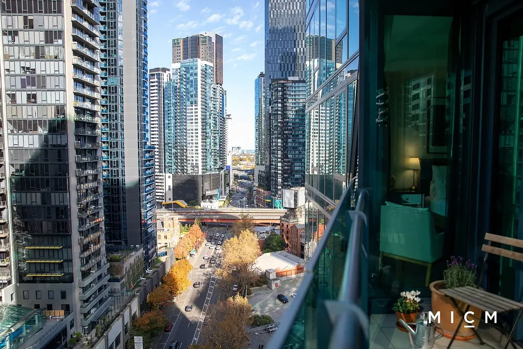 Southbank 1ห้องนอน Sunlit, Spacious and Central Southbank Retreat in Position Perfect