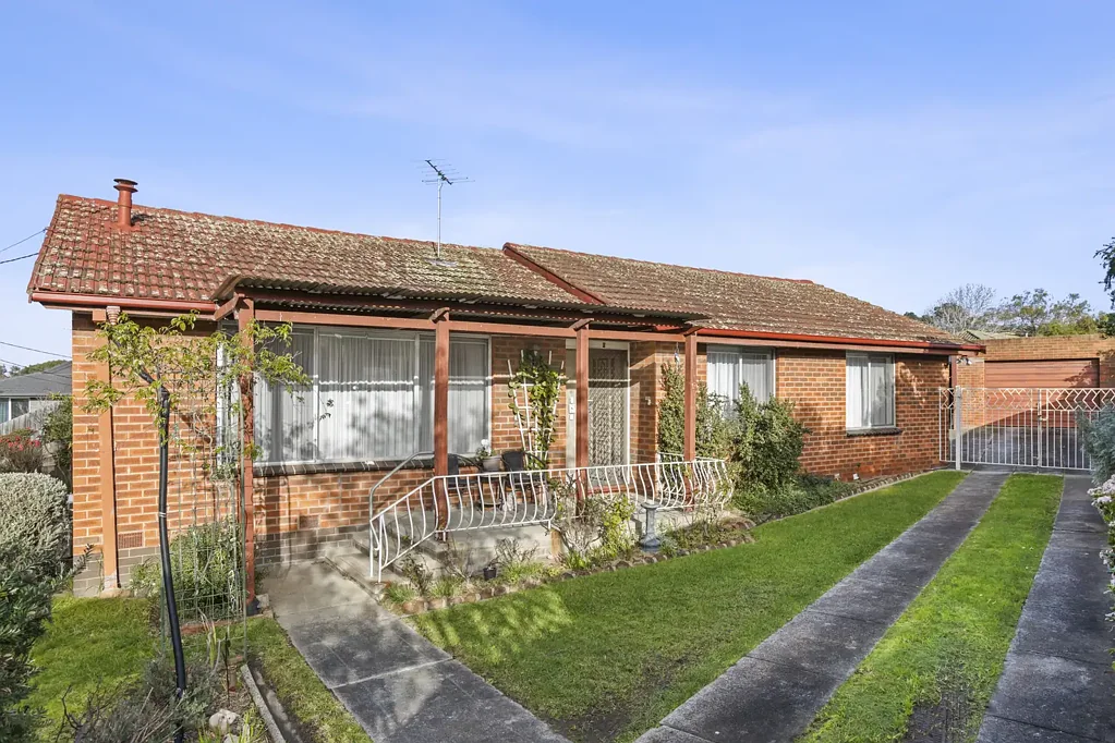 Grovedale 3房  Potential Packed On Large Allotment