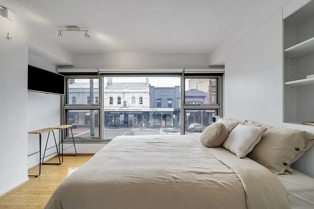 Furnished studio with rooftop swimming pool