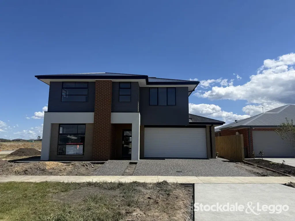 Brand New 5 Bedroom Home in Silverwood Estate