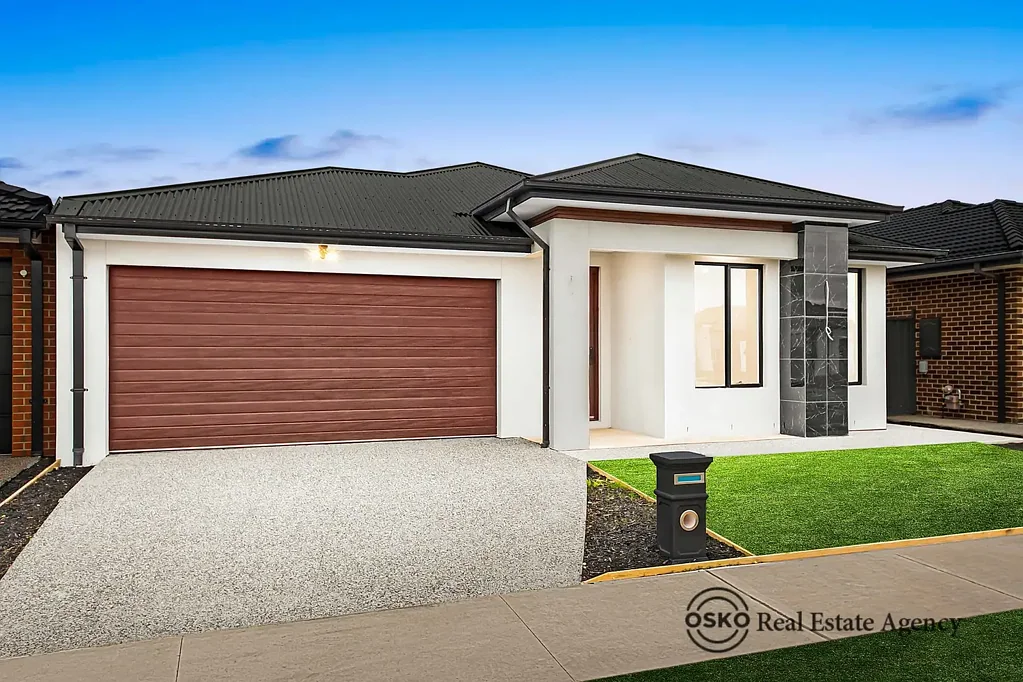 Strathtulloh 4 Bedroom 🏡 Stunning Modern Family Home with Premium Upgrades!