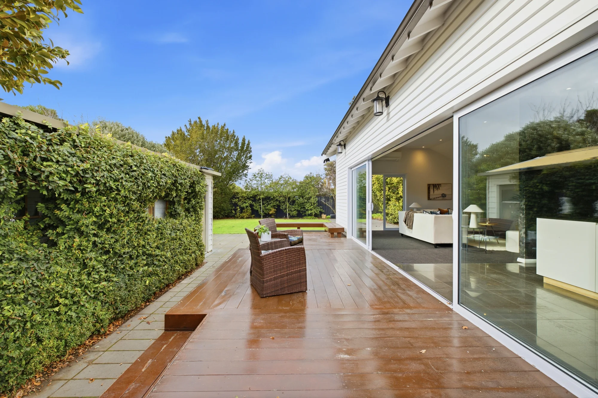 Fendalton 5Moenga Overseas Vendor Says Sell