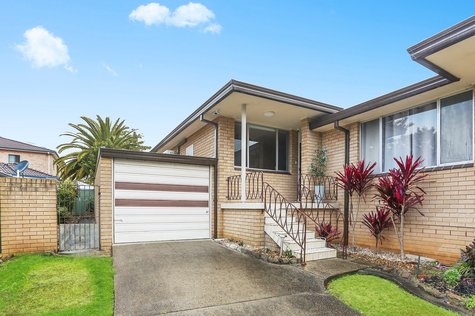 93 BEACONSFIELD ST, BEXLEY NSW 2207, 0 Bedrooms, 0 Bathrooms, House