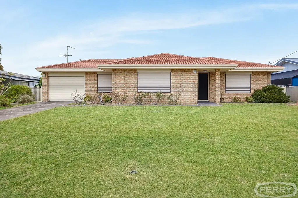 Mandurah 3部屋 GREAT HOME LOCATION OR RENTAL/INVESTMENT
