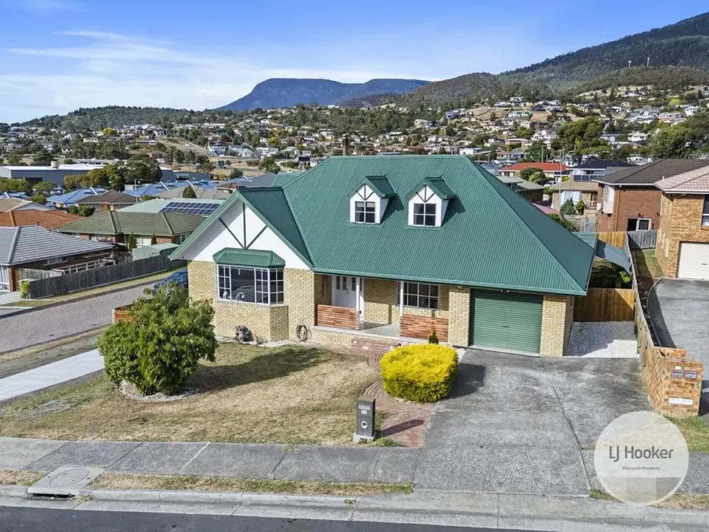 Berriedale 5ਬੈੱਡਰੂਮ Room for the family, boat, caravan and more!