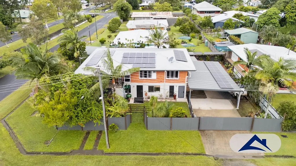 Westcourt 3房  VERSATILE LIVING ON A GENEROUS 749M2 CORNER BLOCK