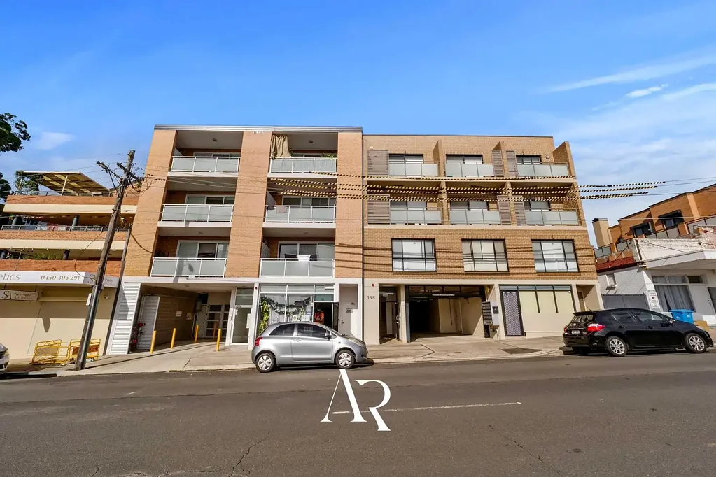 Sefton 2ਬੈੱਡਰੂਮ Spacious Unit with Courtyard in Prime Sefton Location